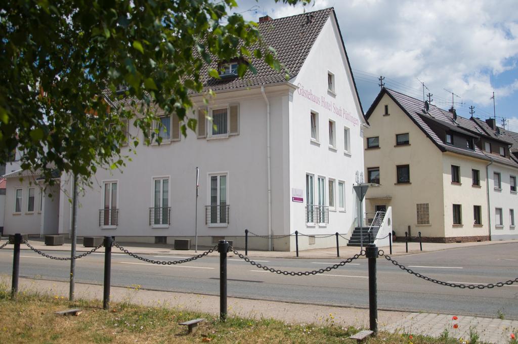 Domizil Alte Post Püttlingen Exterior foto