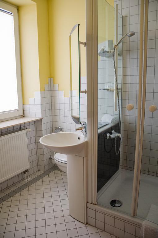 Domizil Alte Post Püttlingen Exterior foto